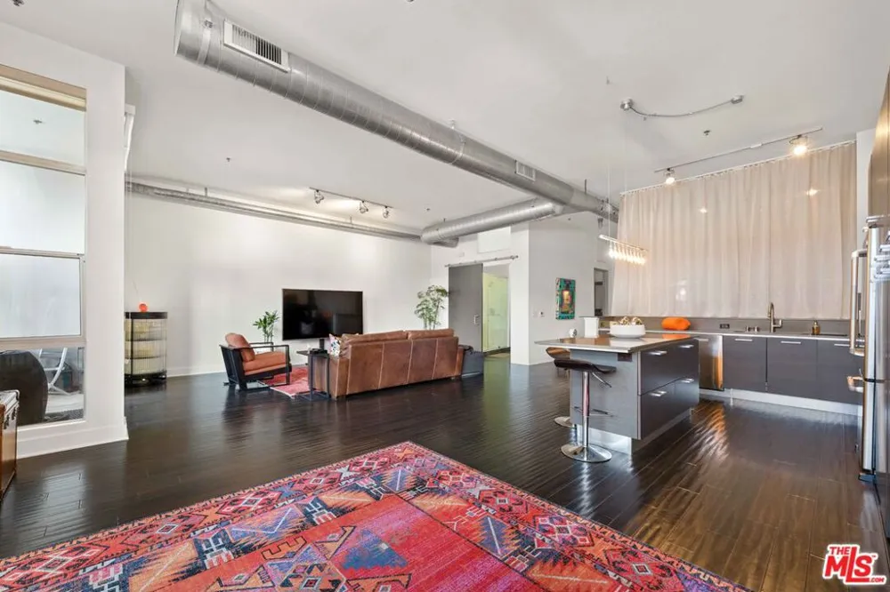 13320 Beach Avenue #103 Los Angeles, CA 90292
