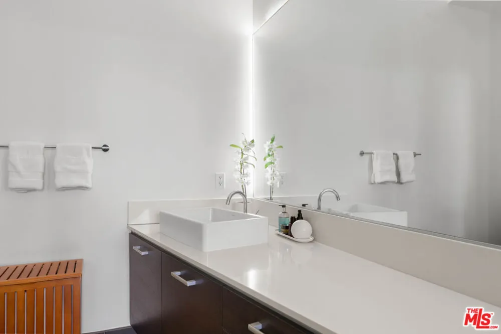 13320 Beach Avenue #103 Los Angeles, CA 90292
