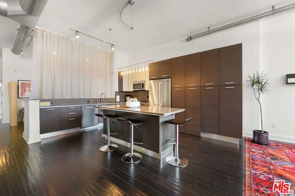 13320 Beach Avenue #103 Los Angeles, CA 90292