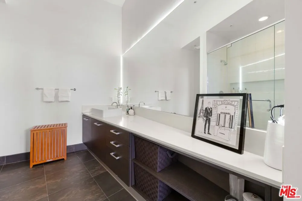 13320 Beach Avenue #103 Los Angeles, CA 90292
