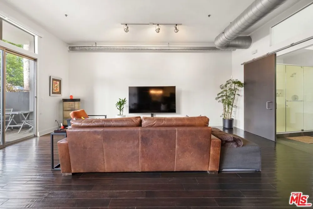 13320 Beach Avenue #103 Los Angeles, CA 90292