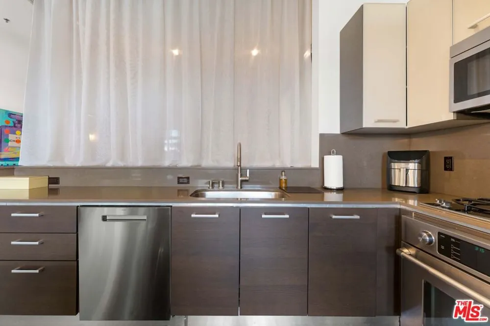 13320 Beach Avenue #103 Los Angeles, CA 90292