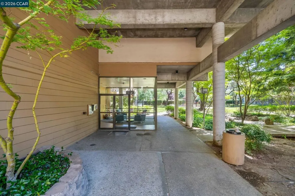 460 Civic Dr #301 Walnut Creek, CA 94596