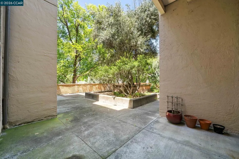 460 Civic Dr #301 Walnut Creek, CA 94596