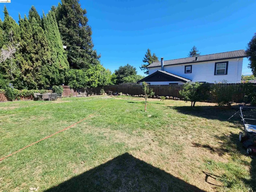 21 Monte Vista Ave Vallejo, CA 94590