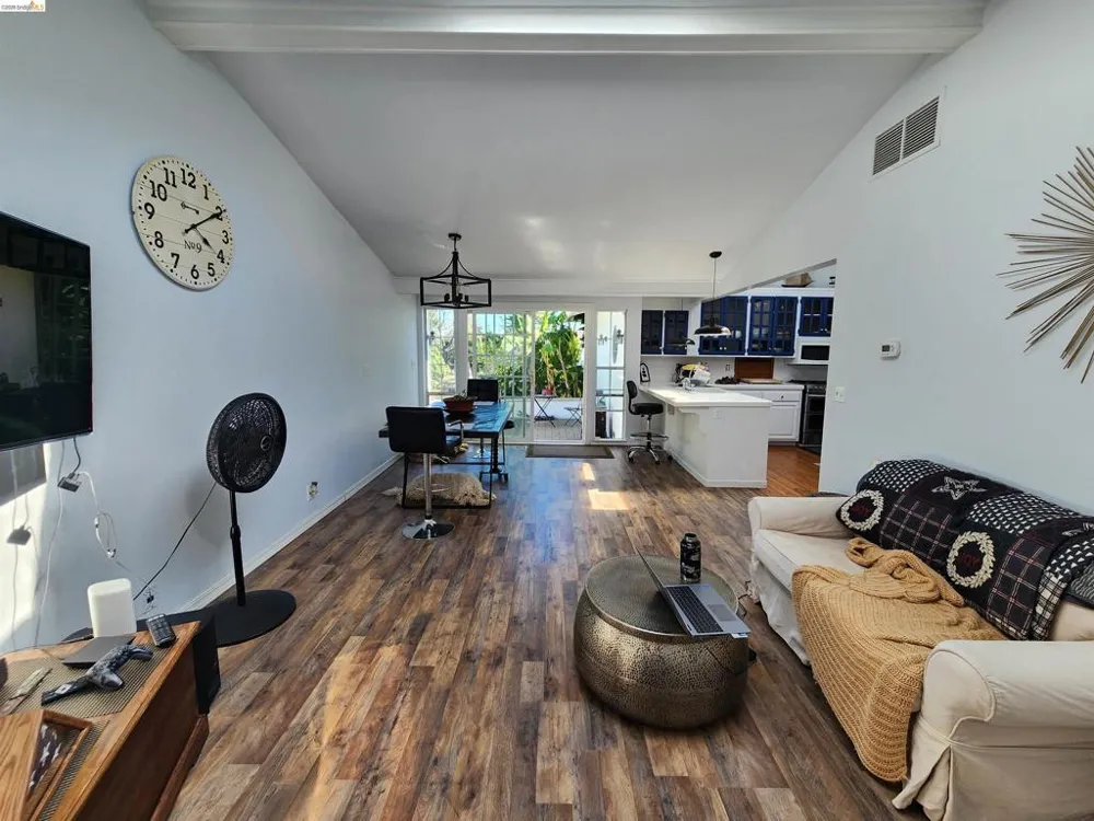 21 Monte Vista Ave Vallejo, CA 94590
