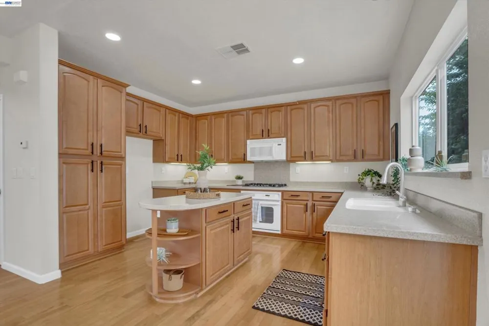 13253 Emerald Bay Ct Lathrop, CA 95330