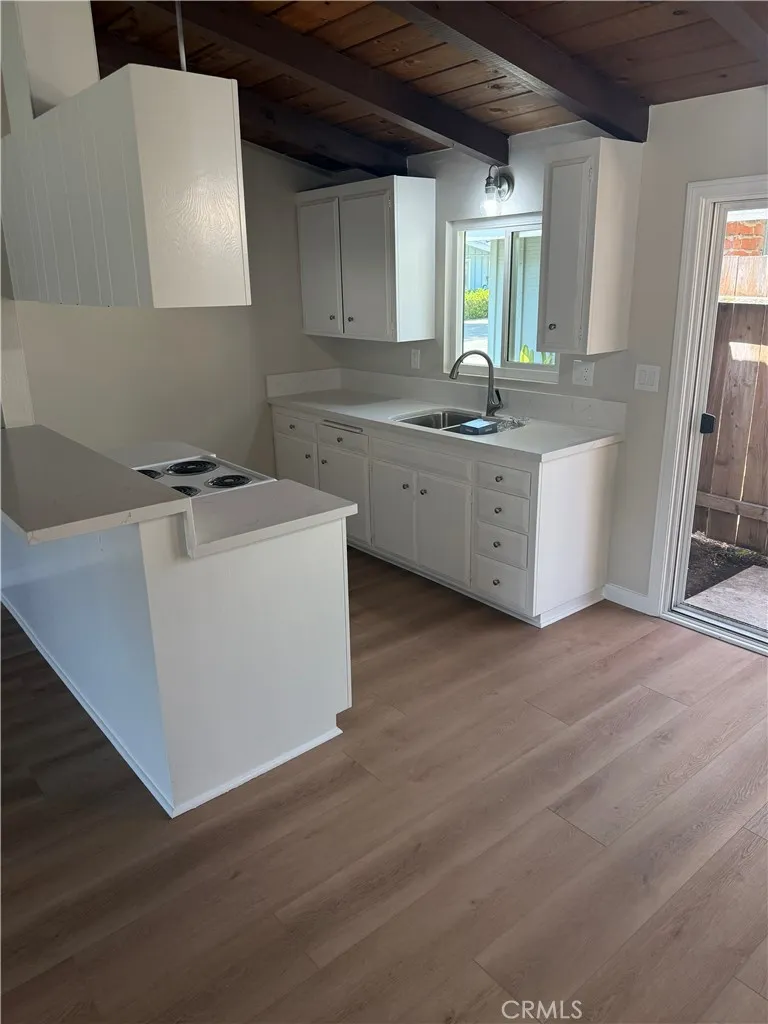 2445 Elden Costa Mesa, CA 92627