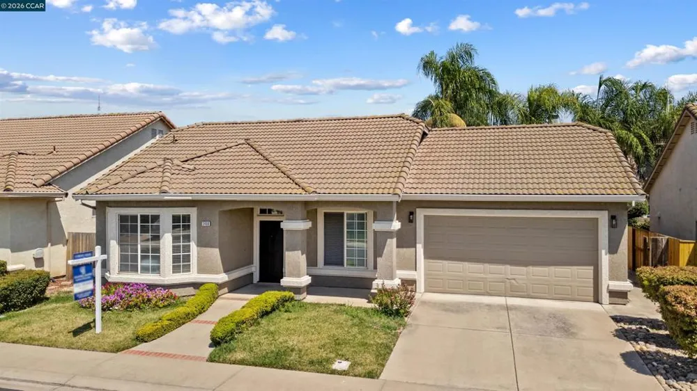 2408 Amber Elm Modesto, CA 95355