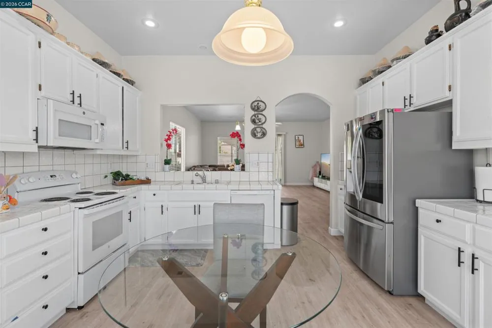2408 Amber Elm Modesto, CA 95355