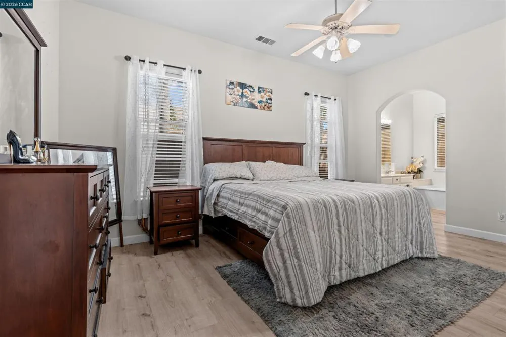 2408 Amber Elm Modesto, CA 95355