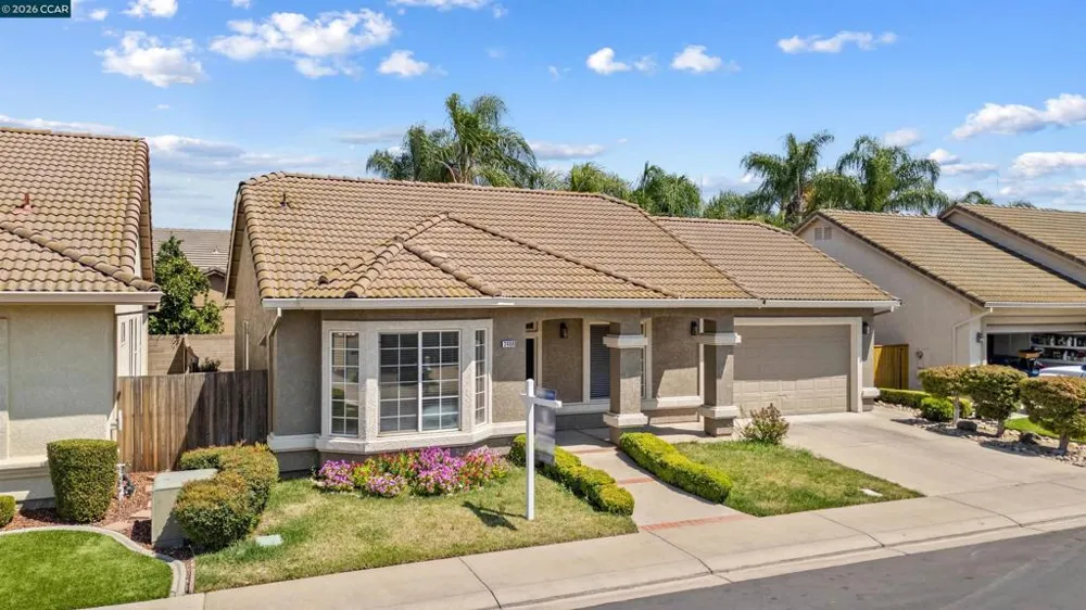 2408 Amber Elm Modesto, CA 95355