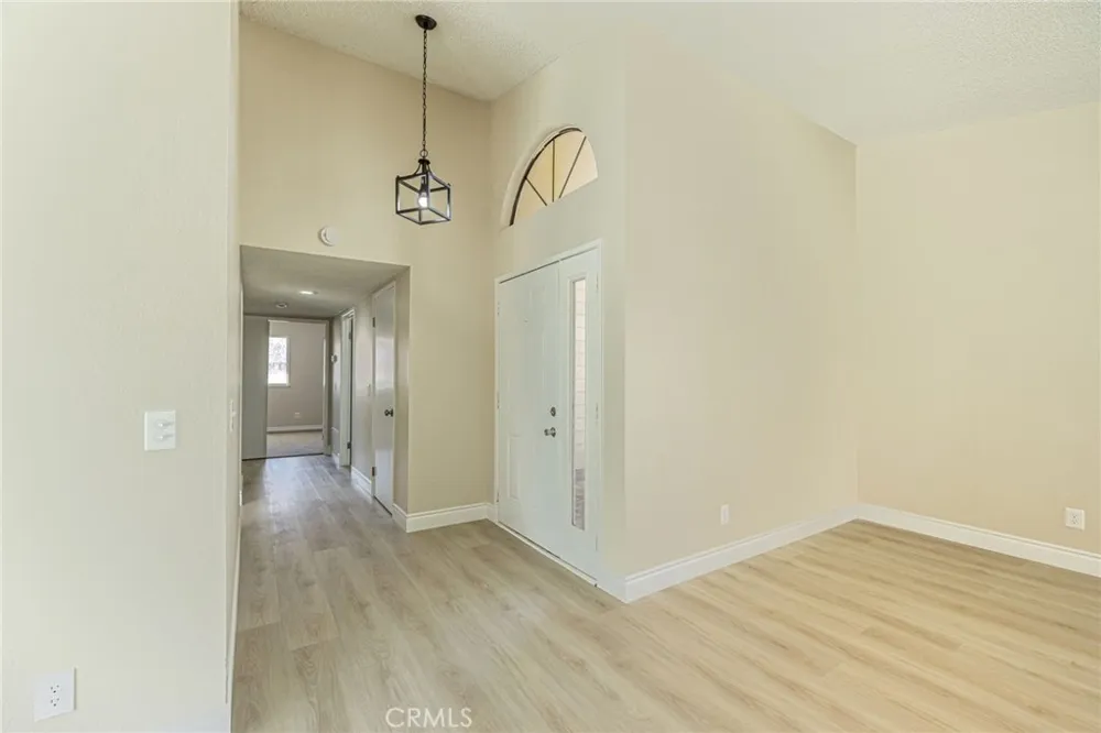 1544 E Norberry Lancaster, CA 93535