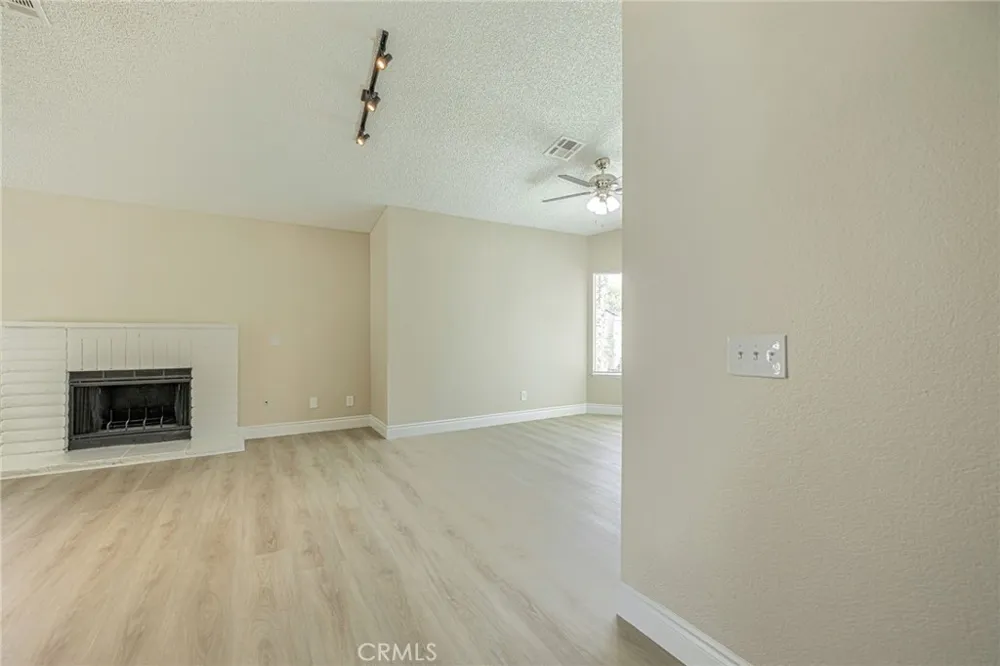 1544 E Norberry Lancaster, CA 93535