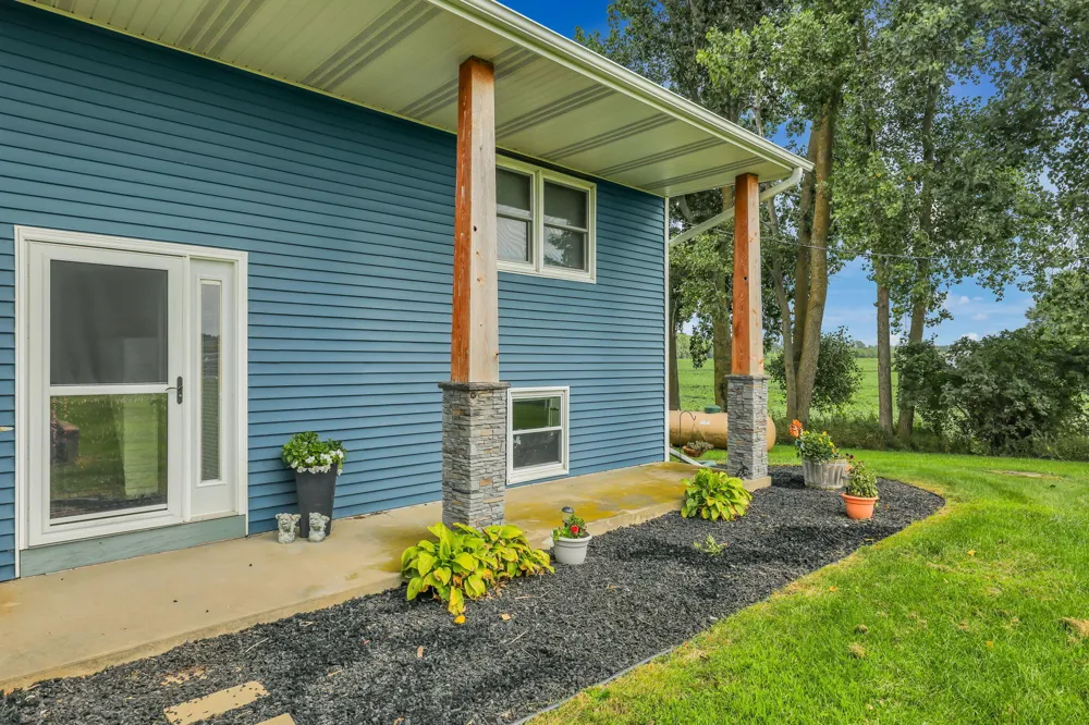 8720 Cochran Road Grand Ledge, MI 48837