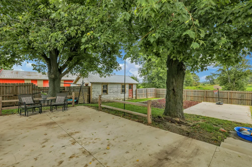 8720 Cochran Road Grand Ledge, MI 48837