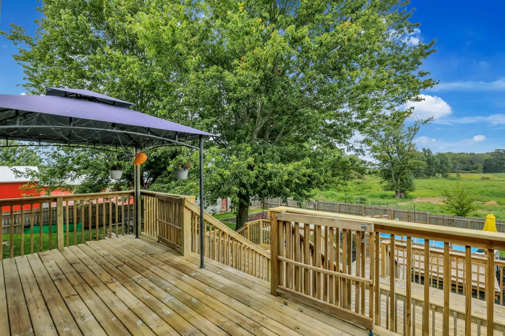 8720 Cochran Road Grand Ledge, MI 48837