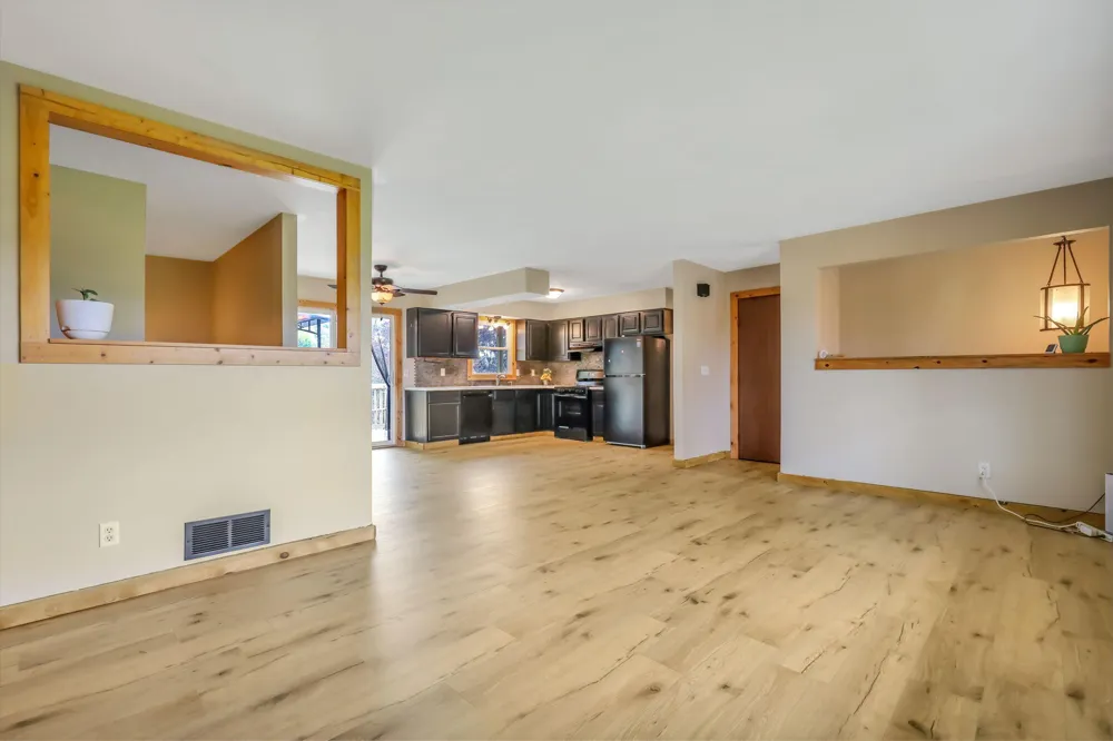 8720 Cochran Road Grand Ledge, MI 48837