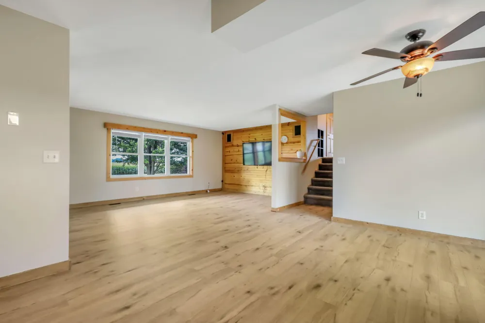 8720 Cochran Road Grand Ledge, MI 48837
