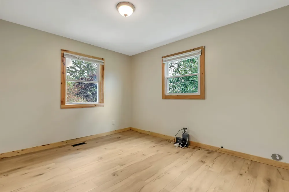 8720 Cochran Road Grand Ledge, MI 48837