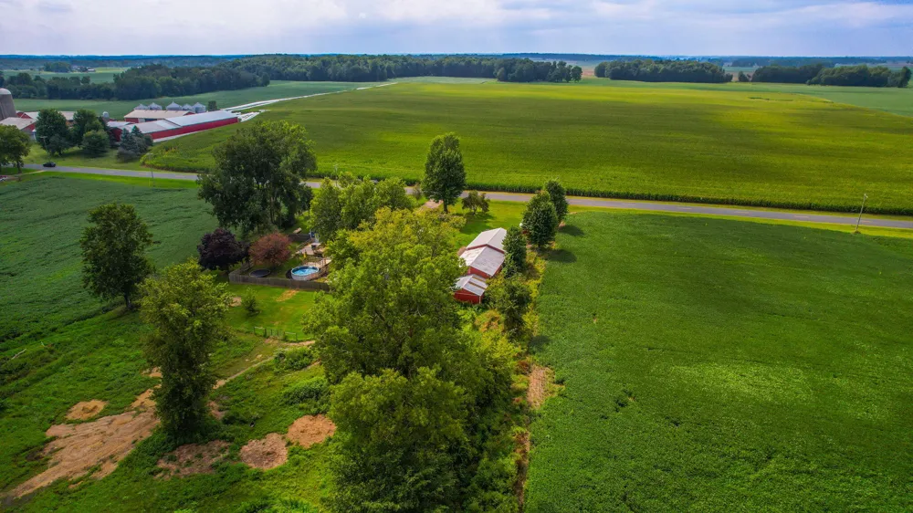 8720 Cochran Road Grand Ledge, MI 48837