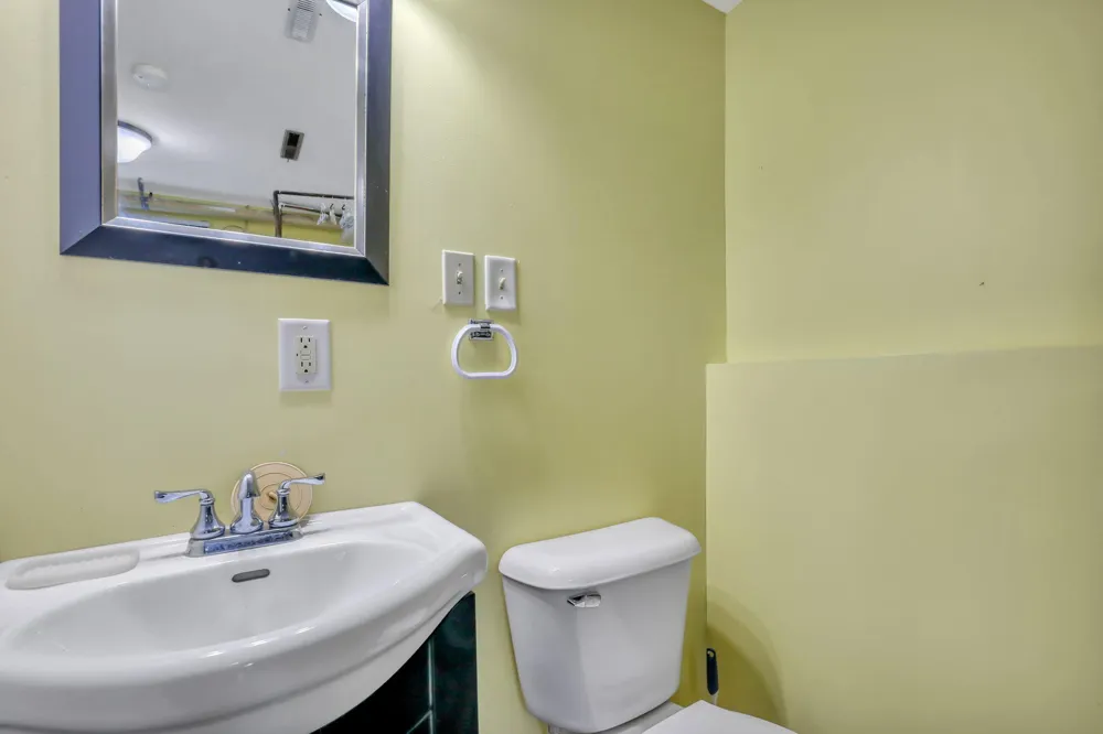 8720 Cochran Road Grand Ledge, MI 48837