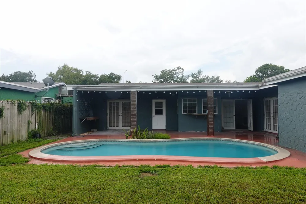 2081 Utopia Dr Miramar, FL 33023