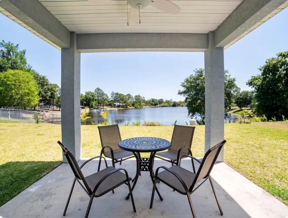 812 Lake Betty Dr Lake Placid, FL 33852
