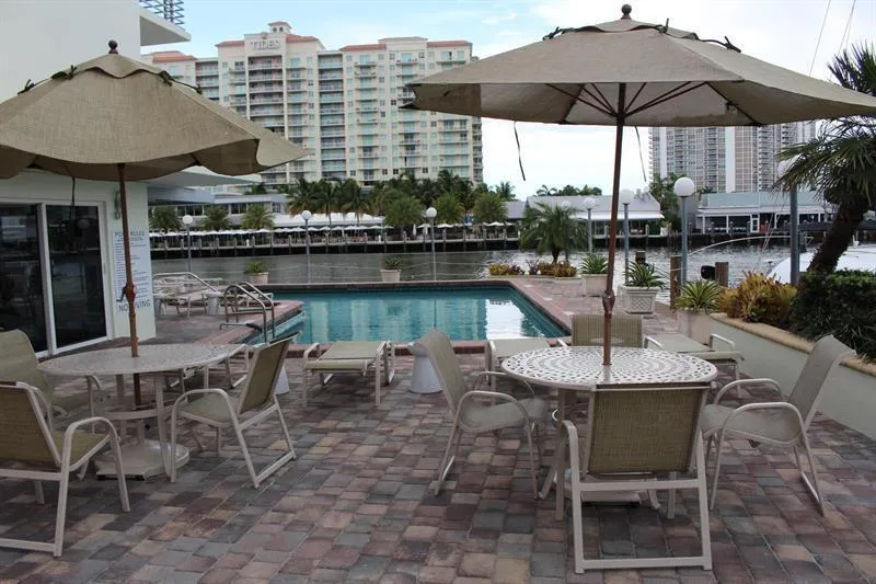 2900 NE 30th Street NE #E6 Fort Lauderdale, FL 33306