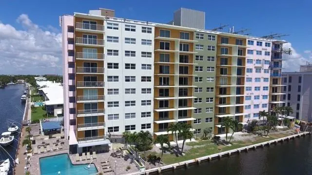 2900 NE 30th Street NE #E6 Fort Lauderdale, FL 33306