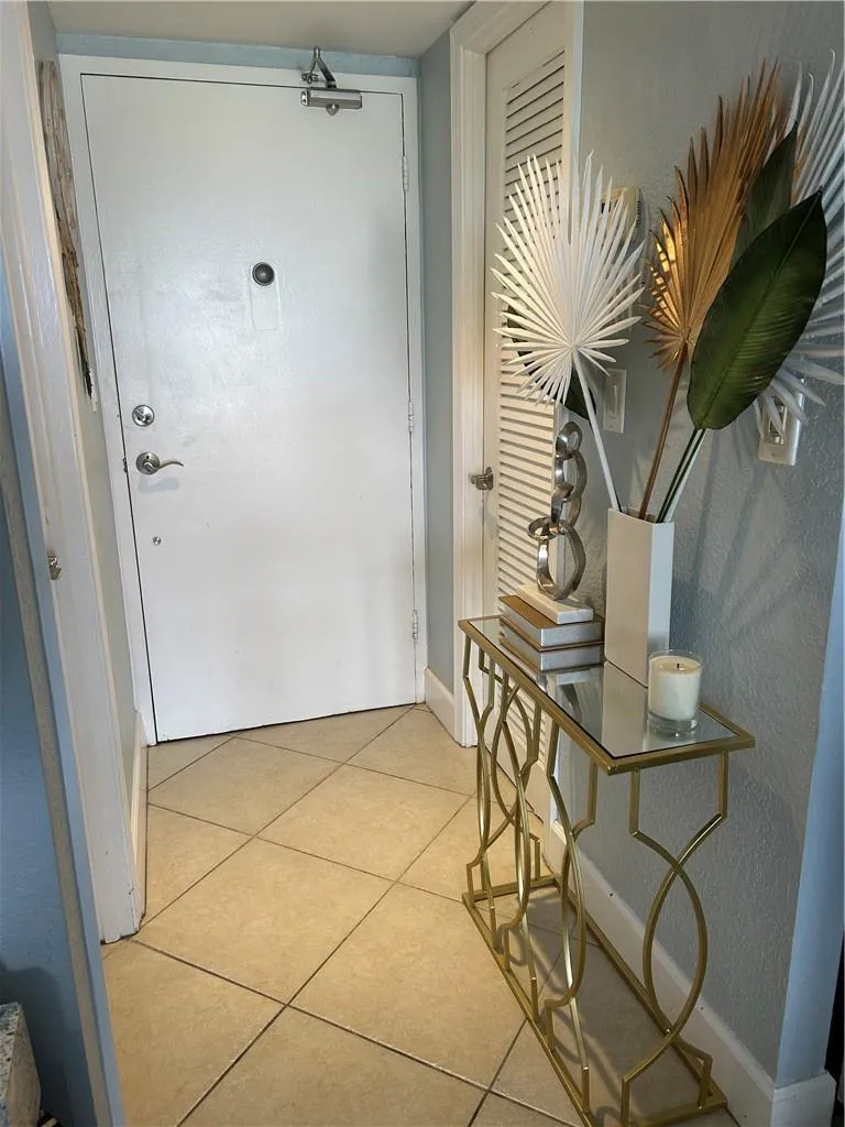 2900 NE 30th Street NE #E6 Fort Lauderdale, FL 33306