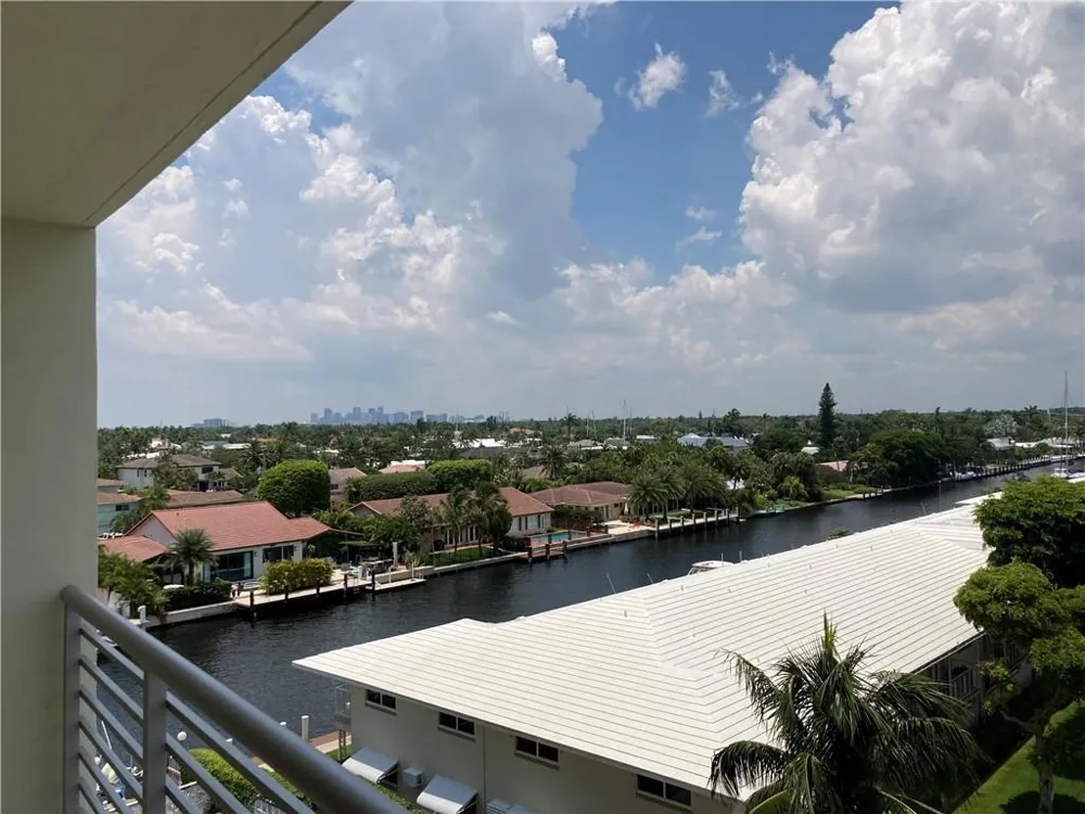 2900 NE 30th Street NE #E6 Fort Lauderdale, FL 33306