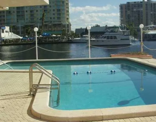 2900 NE 30th Street NE #E6 Fort Lauderdale, FL 33306
