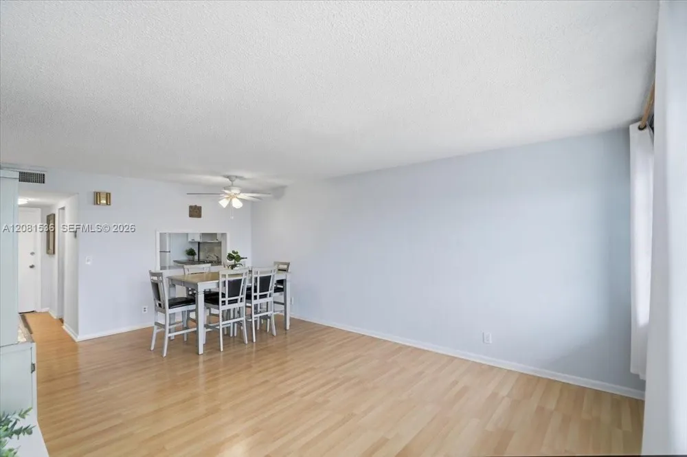 330 SE 2nd St #501G Hallandale Beach, FL 33009