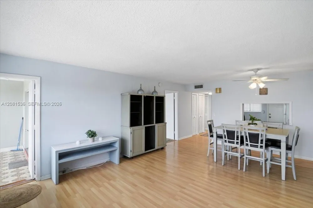 330 SE 2nd St #501G Hallandale Beach, FL 33009