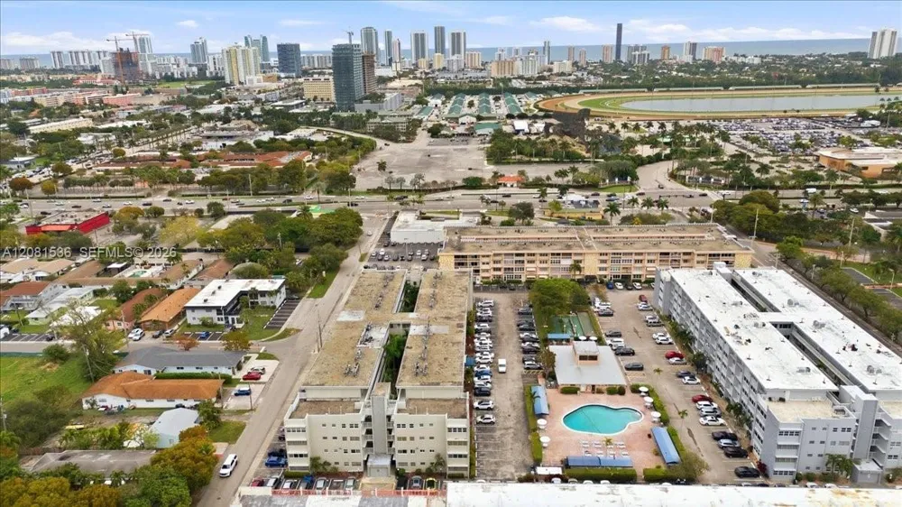 330 SE 2nd St #501G Hallandale Beach, FL 33009