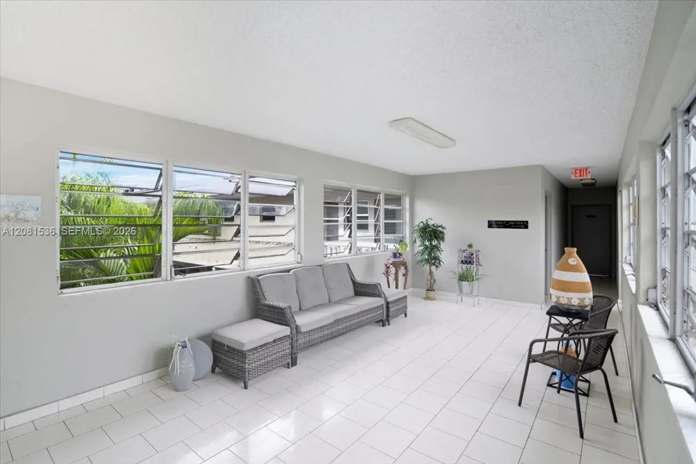 330 SE 2nd St #501G Hallandale Beach, FL 33009