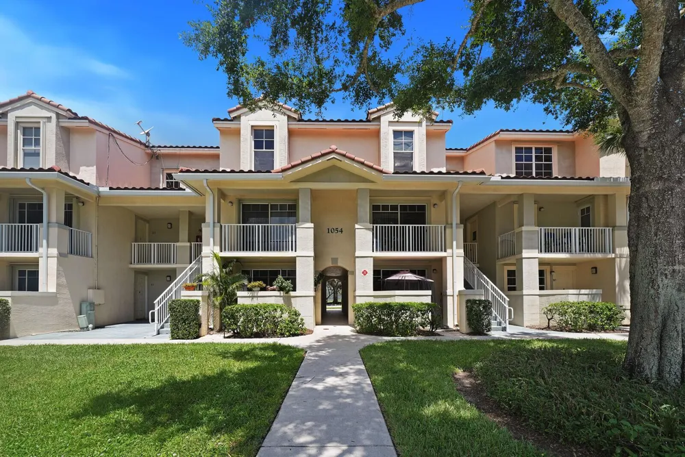 1054 University Boulevard #21 Jupiter, FL 33458