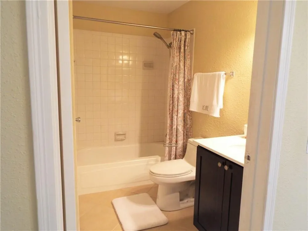833 RIVERSIDE DRIVE #824 Coral Springs, FL 33071