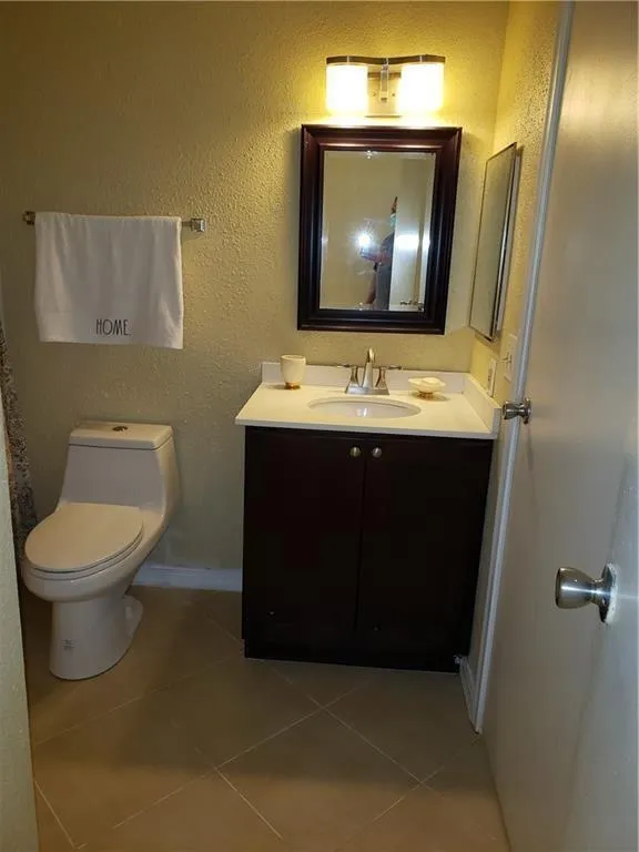 833 RIVERSIDE DRIVE #824 Coral Springs, FL 33071