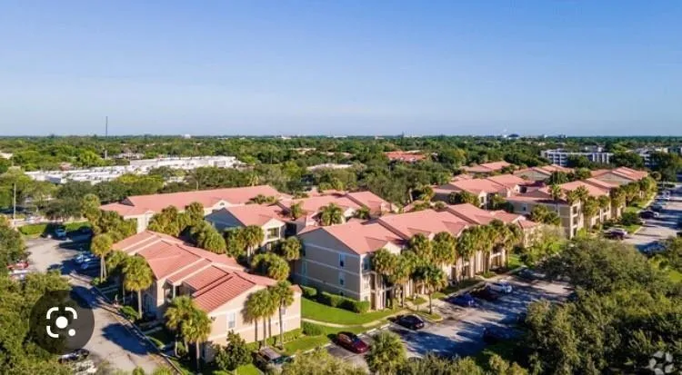 833 RIVERSIDE DRIVE #824 Coral Springs, FL 33071