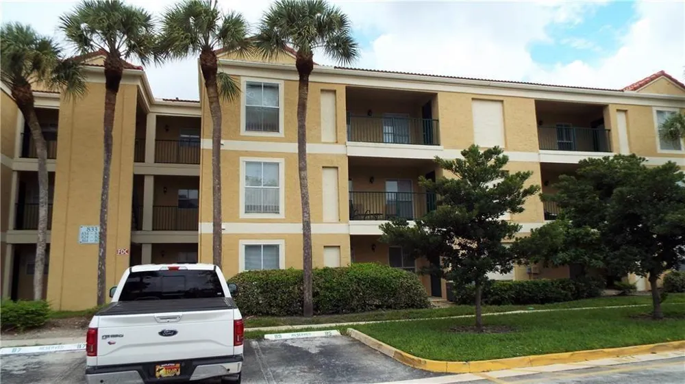 833 RIVERSIDE DRIVE #824 Coral Springs, FL 33071