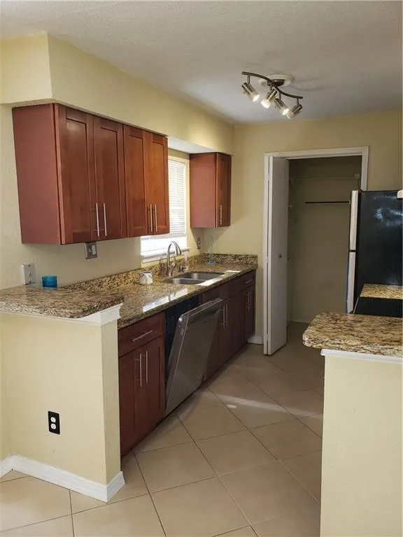 833 RIVERSIDE DRIVE #824 Coral Springs, FL 33071
