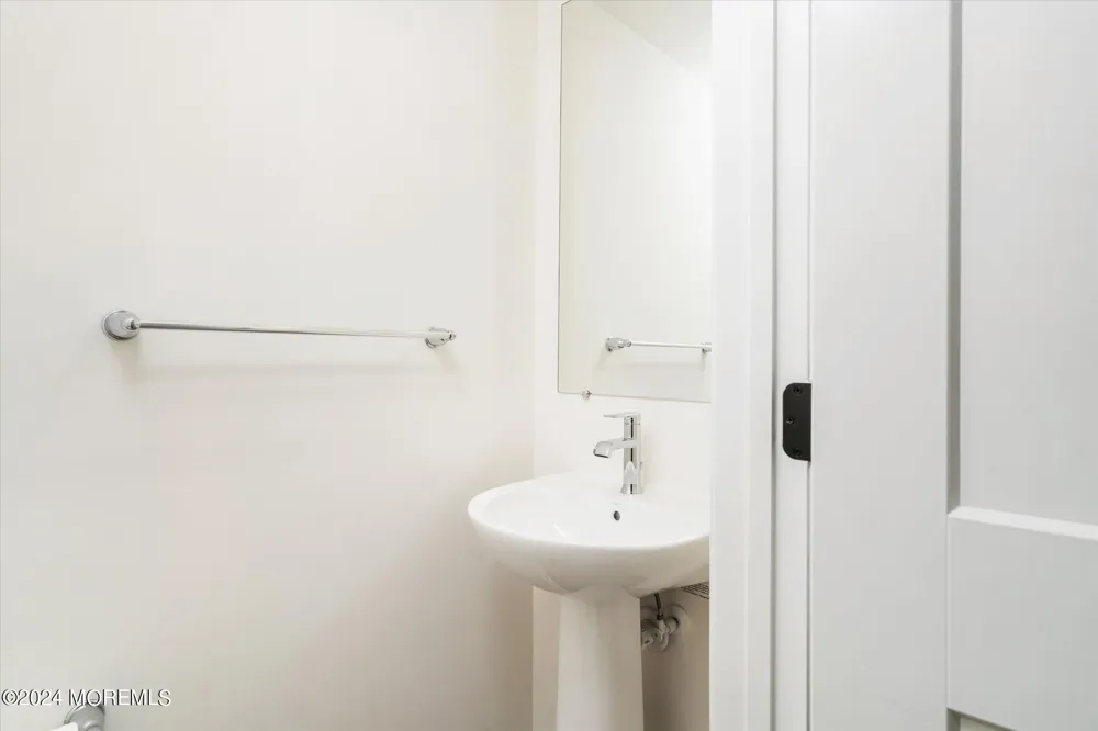 3327 Poplar Place Wall, NJ 07719