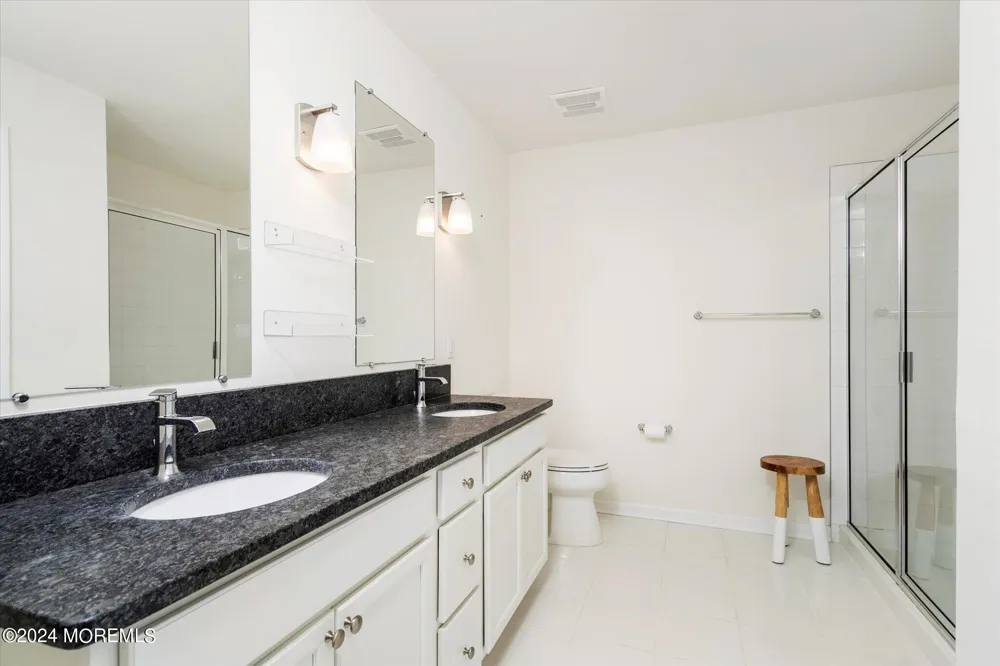 3327 Poplar Place Wall, NJ 07719