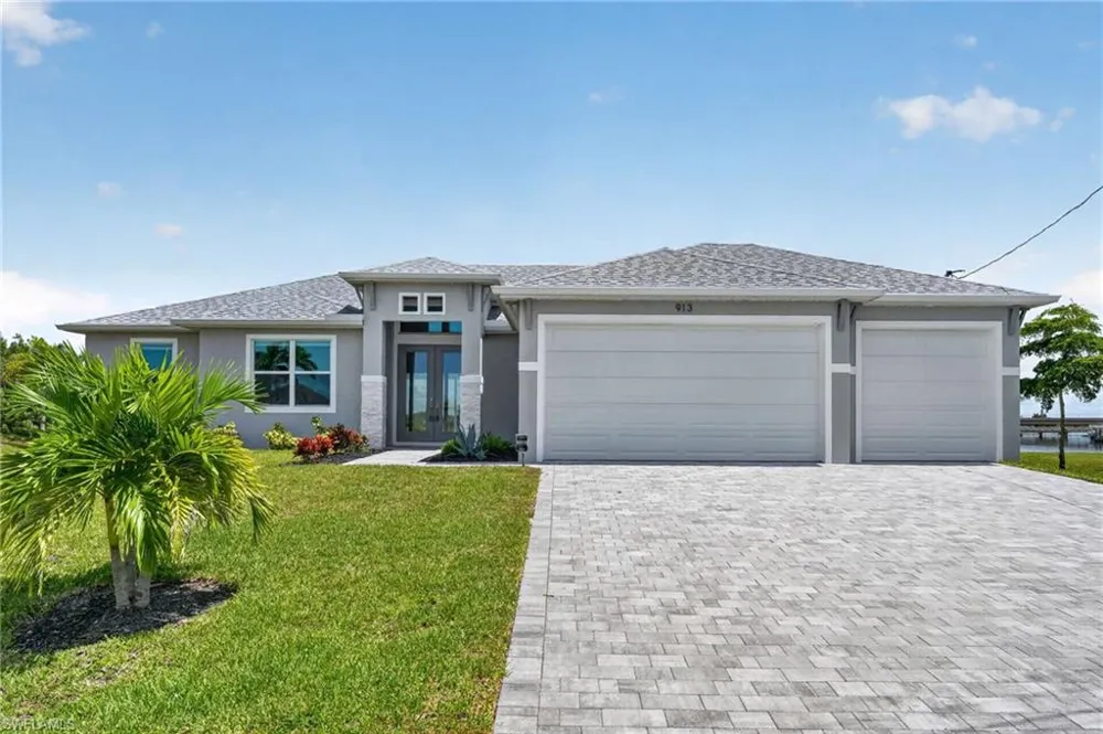 913 NW 33rd Place Cape Coral, FL 33993