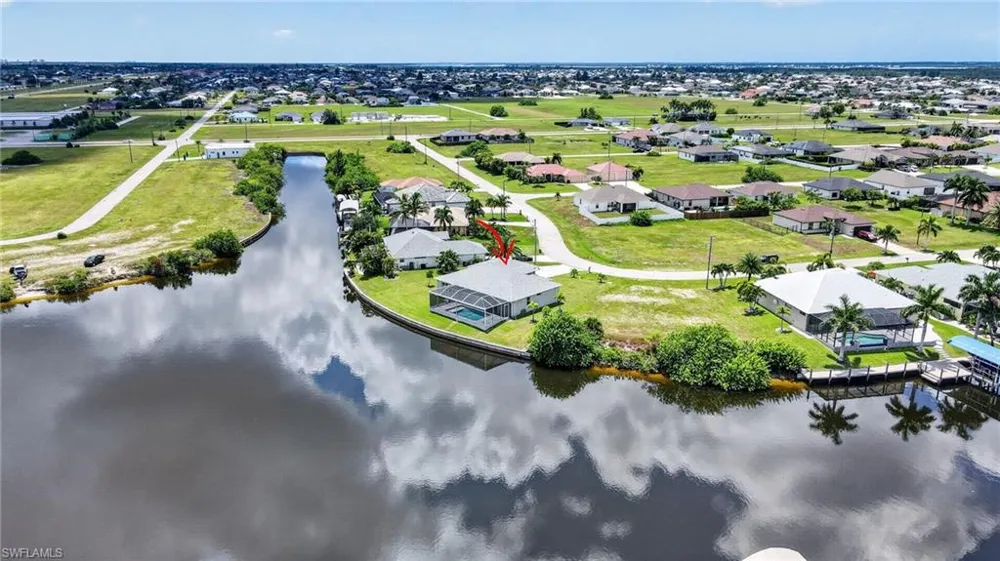 913 NW 33rd Place Cape Coral, FL 33993