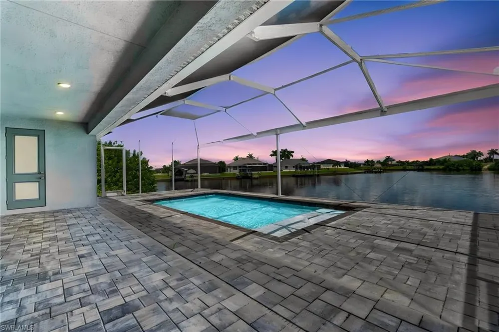 913 NW 33rd Place Cape Coral, FL 33993