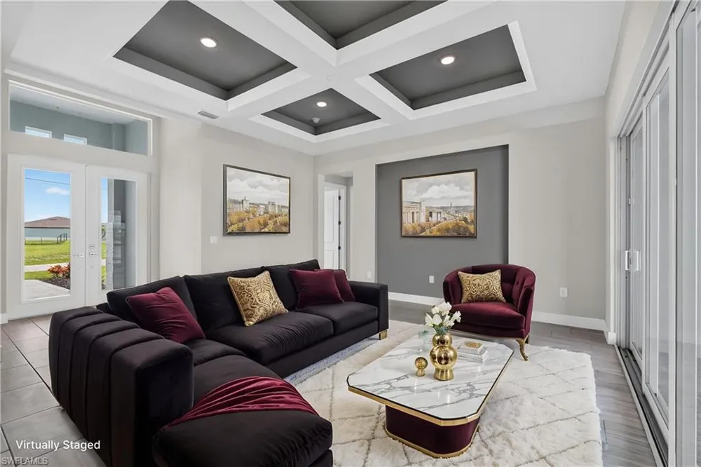 913 NW 33rd Place Cape Coral, FL 33993