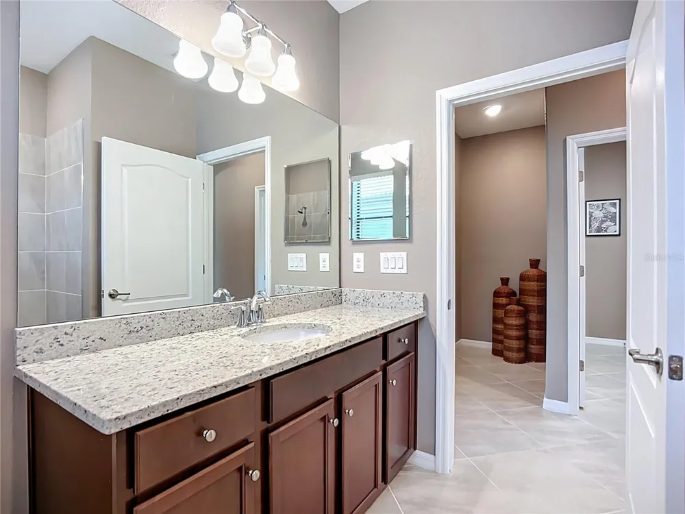 24137 SPARTINA DRIVE Venice, FL 34293